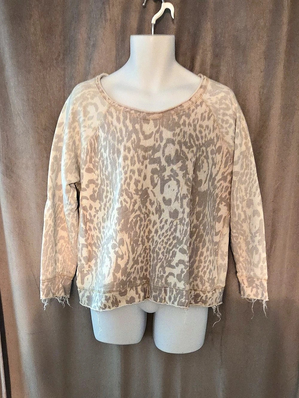 Chasor Animal Print Cotton Linen Long Sleeve 3X (Fits 23" Ptp)